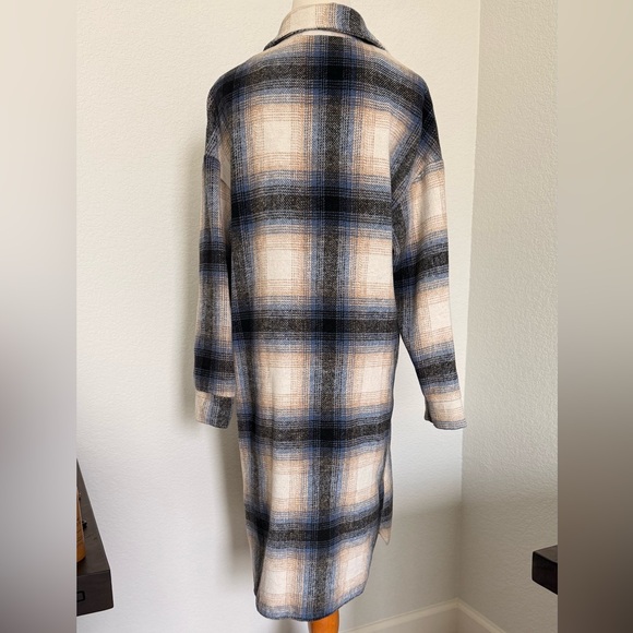 Plaid Shacket size Small - Picture 7 of 13